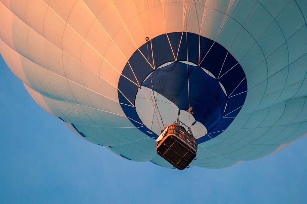 Record Balloon Flight for Red Bull Stratos Mission | News